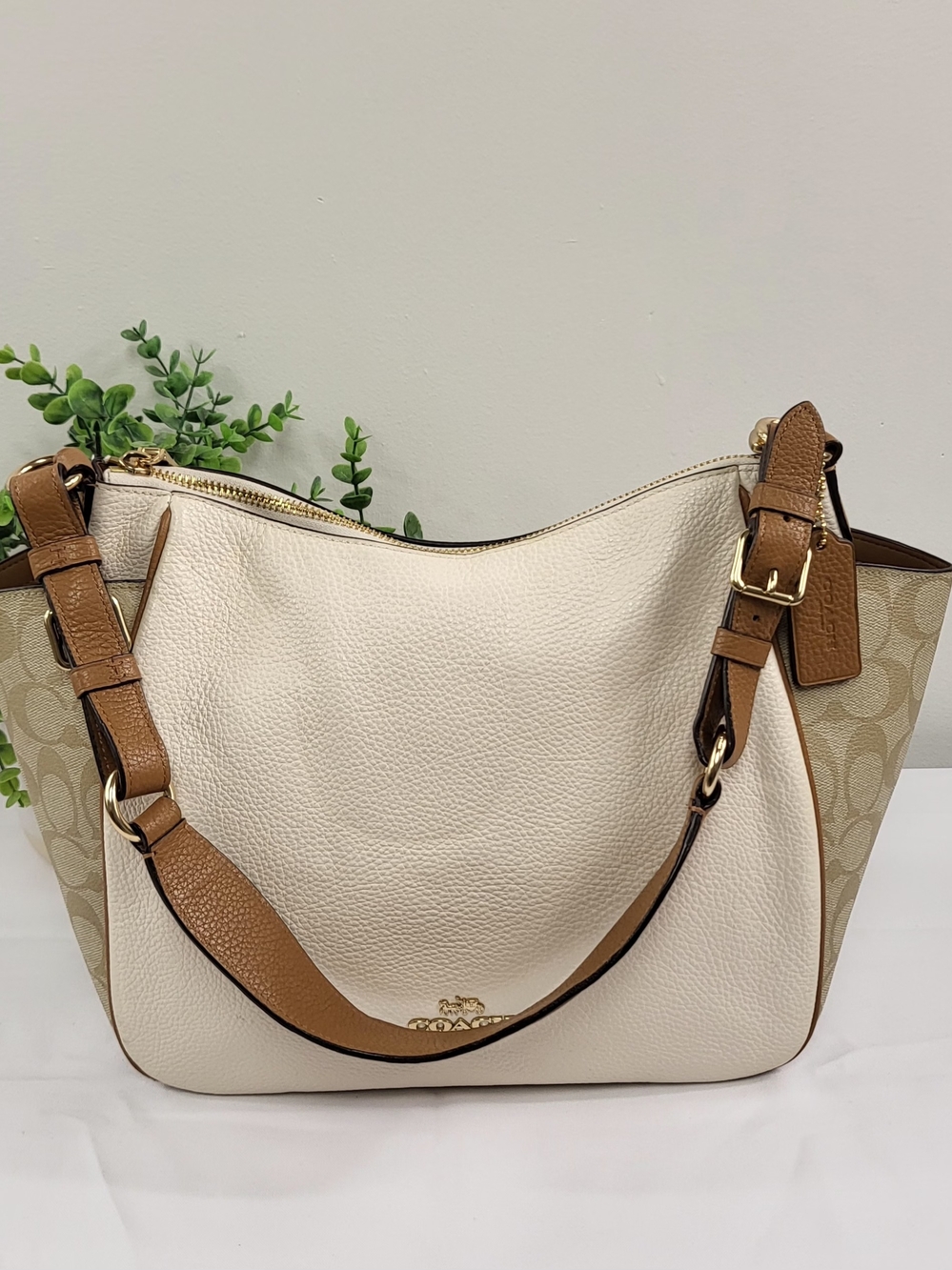 Shoulderbag